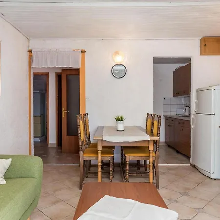 2 Bedroom Lovely In Apartmán